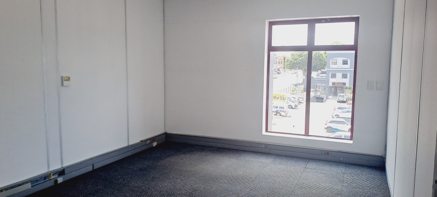 To Let commercial Property for Rent in Bo Oakdale Western Cape